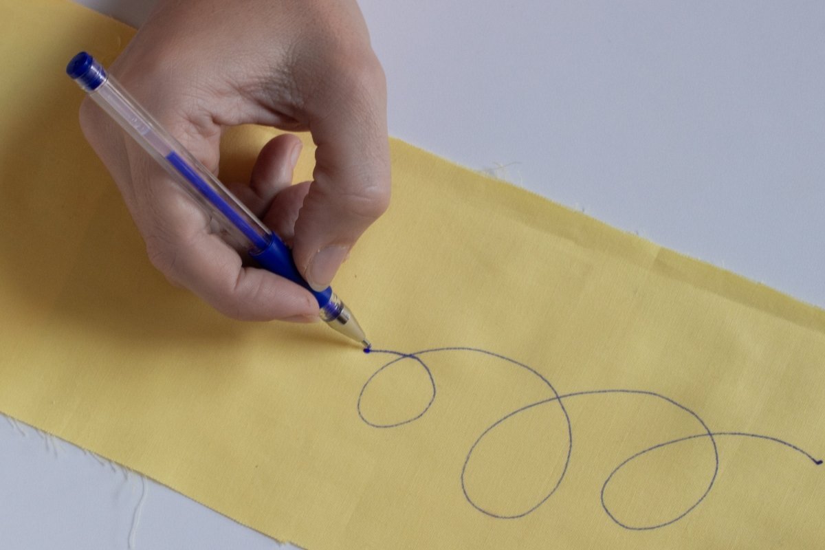 Heat Erasable Fabric Marker Pens - Two Pack - MadamSew