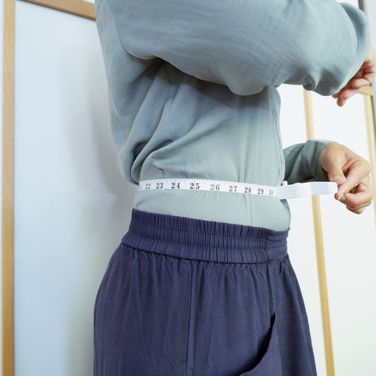 Smart body measuring with the body self measuring tape