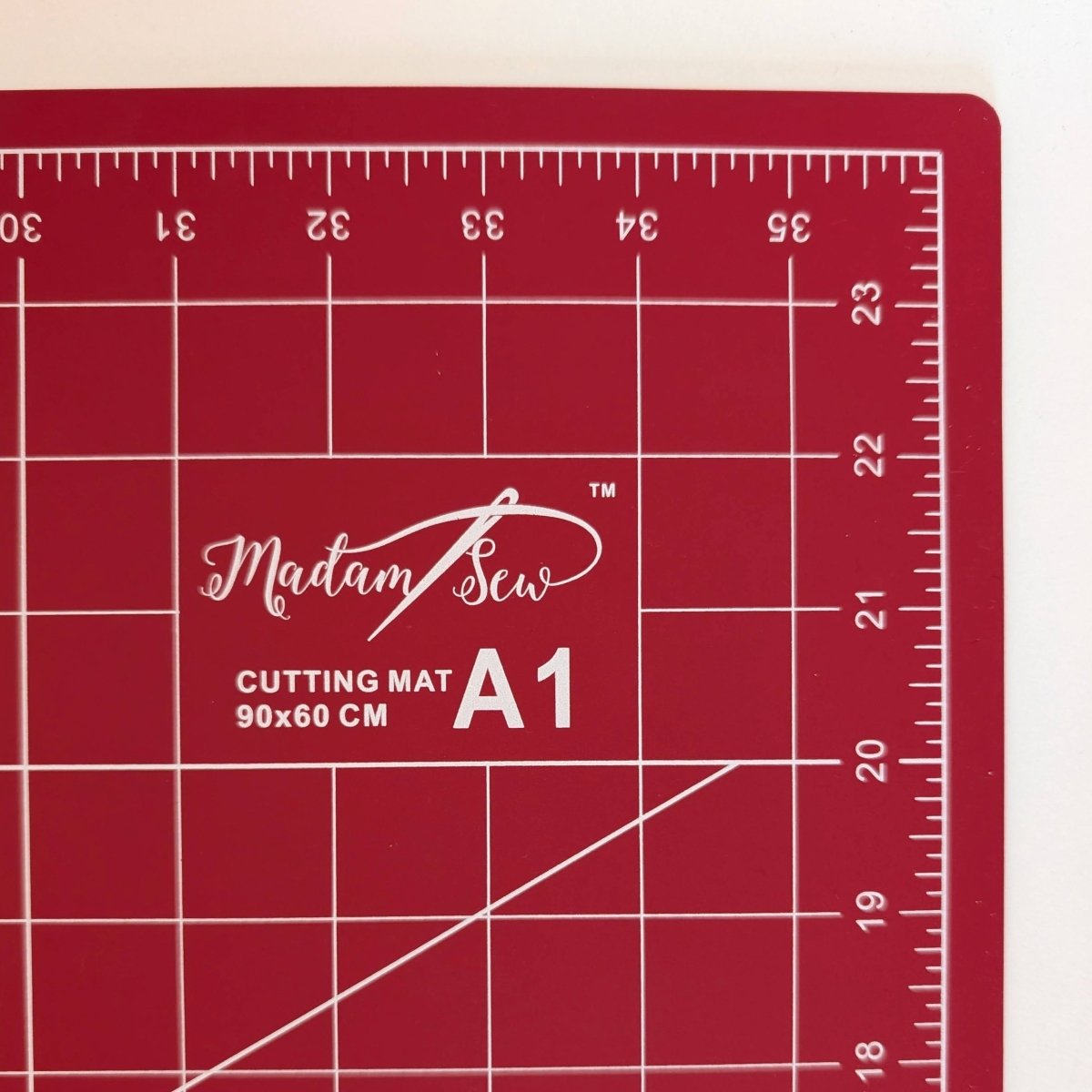 Detailed zoom of Madam Sew Self Healing Cutting Mat