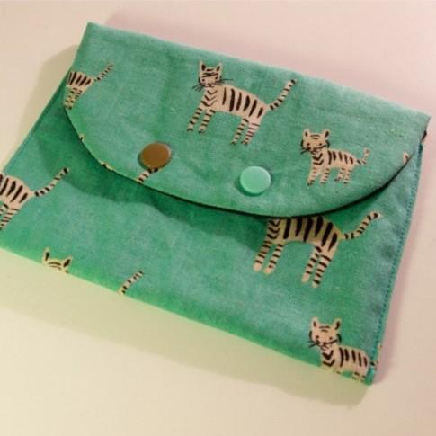 Plastic Snap Buttons on a change purse.