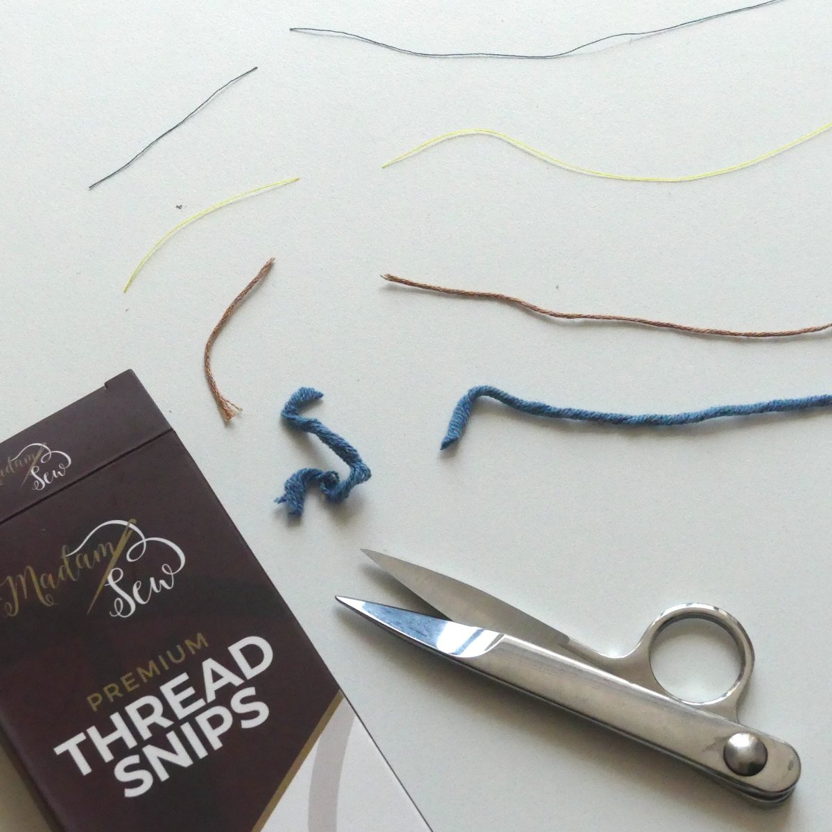 Madam Sew thread snips