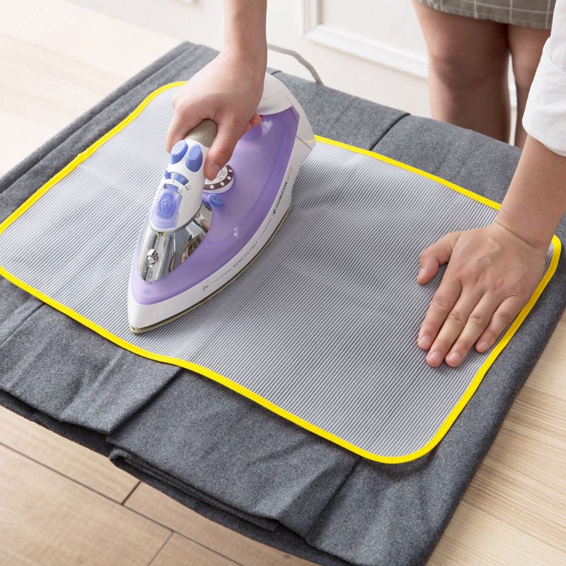 Protective Ironing Mesh Pressing Pad, Pressing Cloth for Ironing,  Scorch-Saving Ironing Mesh Cloth, -Random Color (Large) 