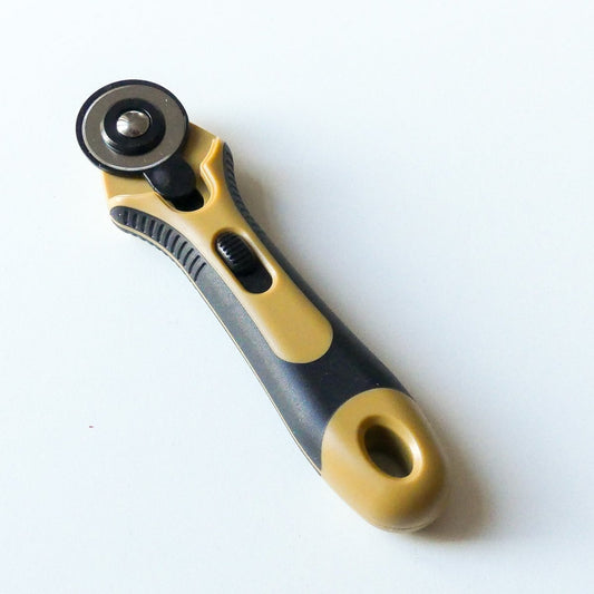 28 mm roatry cutter in yellow and black on white background